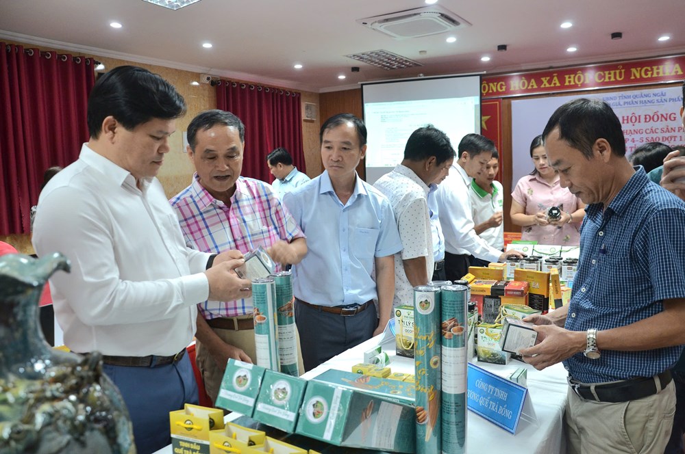 Đánh giá, phân hạng sản phẩm có tiềm năng đạt OCOP 4 sao, 5 sao