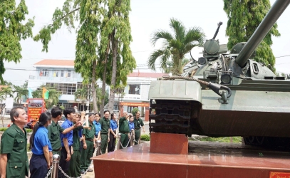 Sôi nổi các hoạt động kỷ niệm 51 năm Chiến thắng Đăk Tô - Tân Cảnh